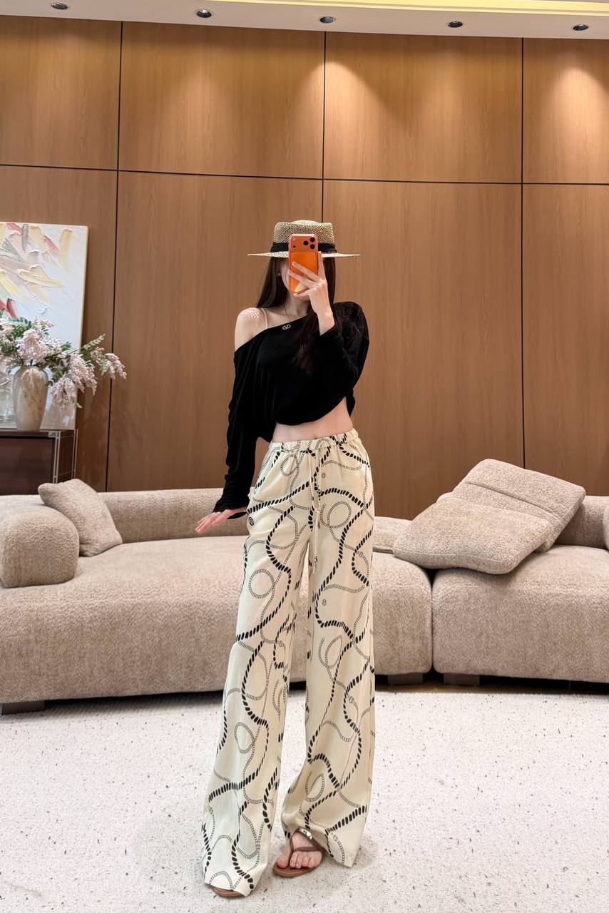 HERMES
Women’s Linen Pants
Master Quality 
SML
280 dhs✅

Zain276
♥️♥️♥️