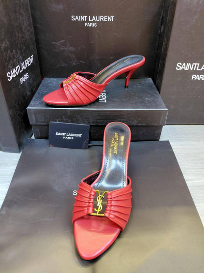 YSL
 High Quality 
Size 36 To 41
105 dhs🇦🇪🇦🇪

Zain120
♥️♥️♥️