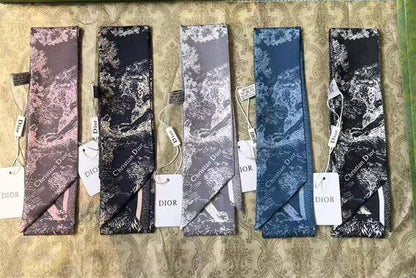 Silk   Bag scarf 
20 dhs💓

Zain93
♥️♥️♥️