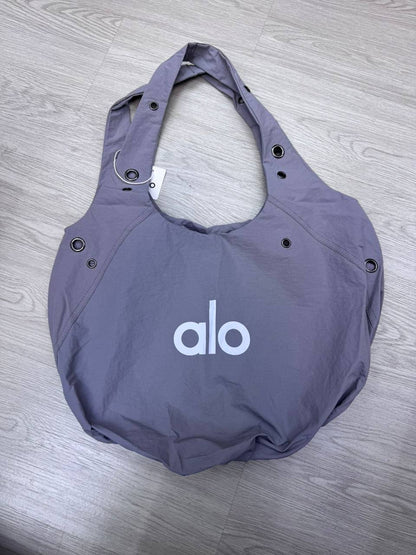 Alo Bag
65 dhs✅

Zain114
♥️♥️♥️