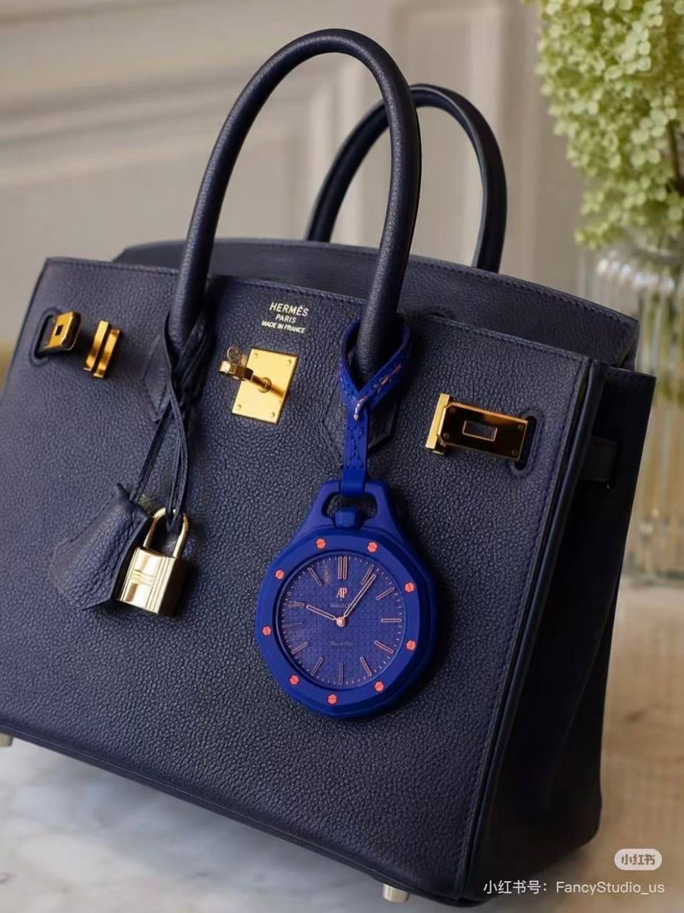 AP swatch Royal pop
With box 🎁🎁🎁

50 dhs✅

Zain190
♥️♥️♥️