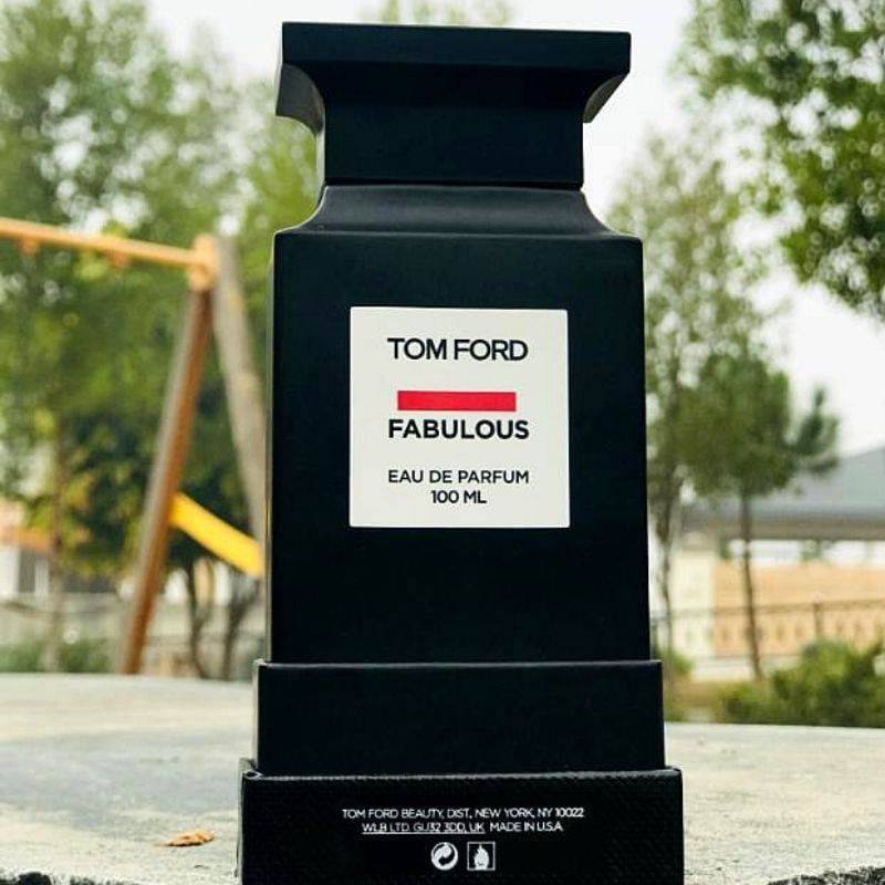 Tom Ford 
45 dhs🪙

Zain01
🌸🌸🌸