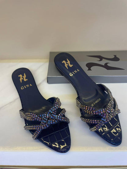 GINA 
120 dhs👑
Size 36-41 

Zain88
♥️♥️♥️