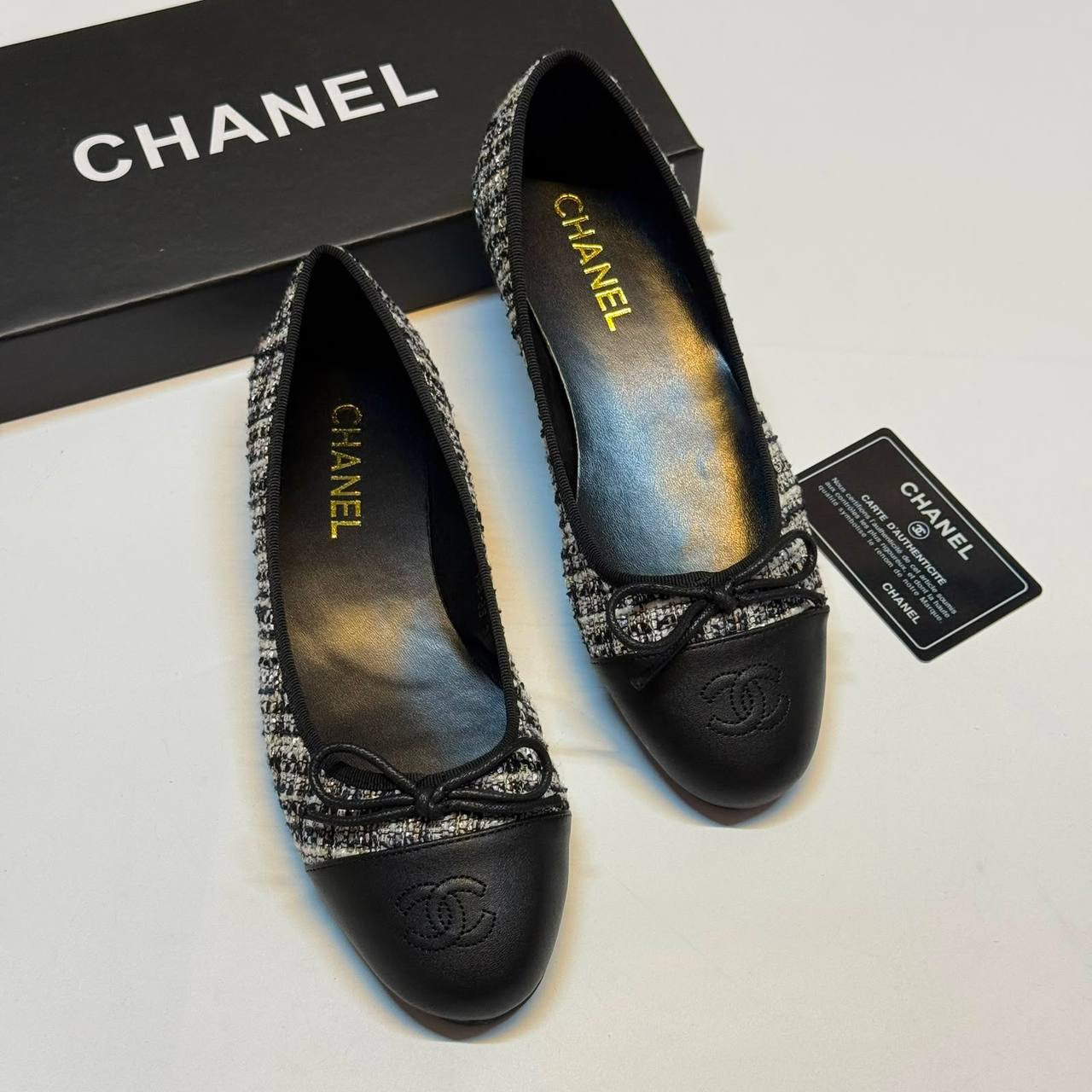 NEW CAMING
CHANEL SHOES
GOOD QUALITY 
Size 36-41
100 dhs🇦🇪🇦🇪

Zain40
♥️♥️♥️