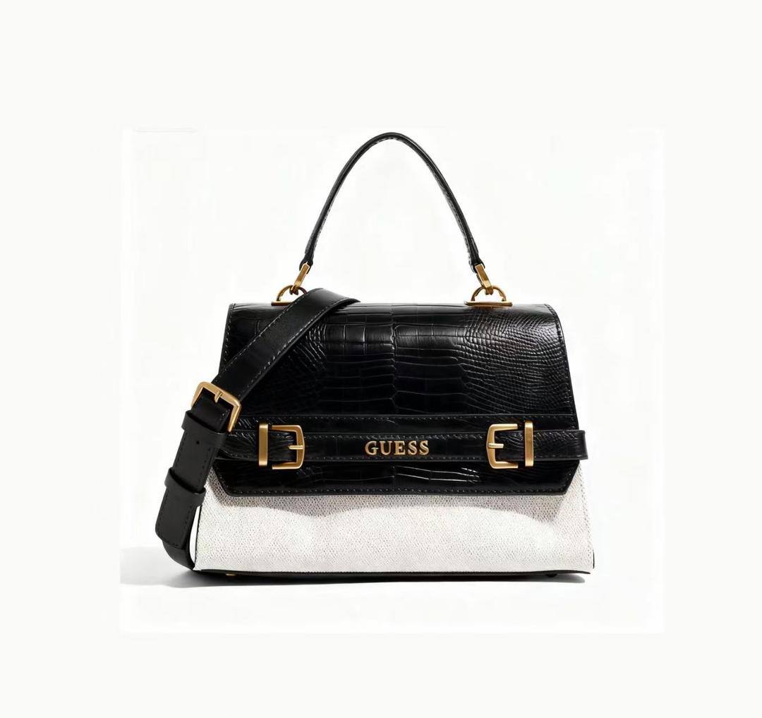 Guess
90 dhs🪙💕

high quality 


with box
🎁🎁🎁

Zain26
♥️♥️♥️