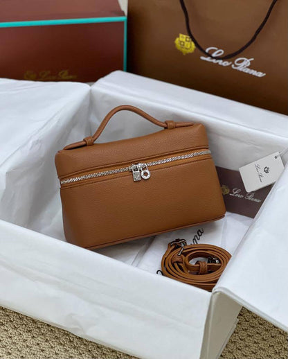 Loro Piano 

Good Quality 

230 dhs🇦🇪🇦🇪

Zain131
♥️♥️♥️