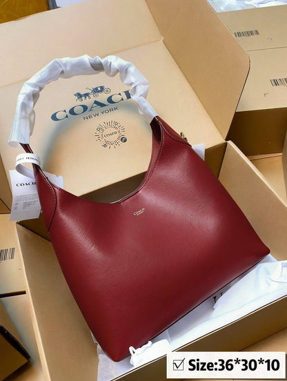 Coach

115 dhs✅ 

with box
🎁🎁🎁

Zain46
♥️♥️♥️
