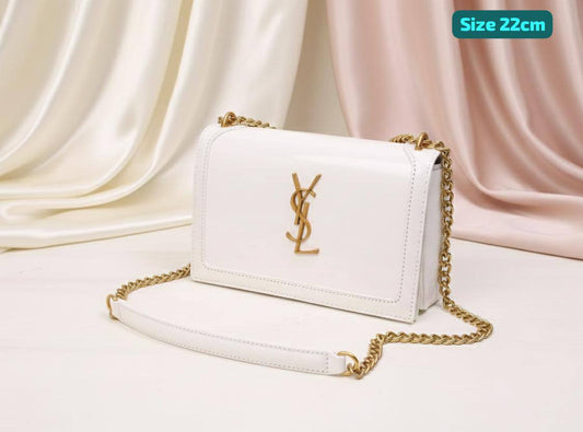 YSL
Good quality 
with box 
🎁🎁🎁

110 dhs🪙💚

Zain186
♥️♥️♥️