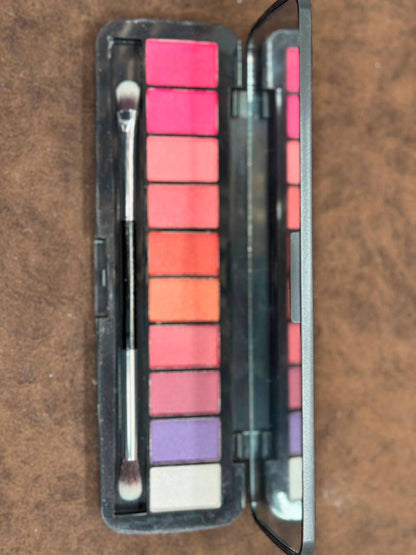 Makeup 
Any Pc
25 dhs✅

Zain49
♥️♥️♥️