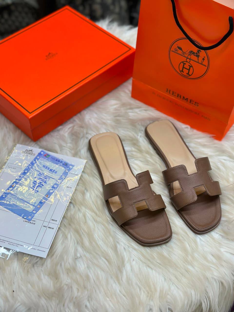Hermes
Size:36 to 41
90 dhs🇦🇪🇦🇪

Zain241
♥️♥️♥️