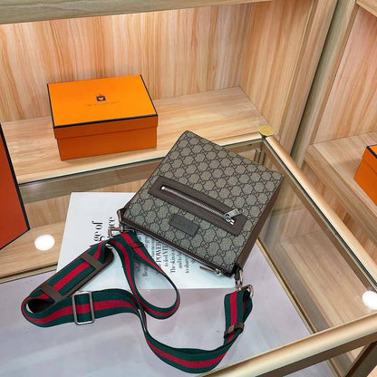 Gucci
24*20*6  cm
70 dhs👑

Zain17
♥️♥️♥️