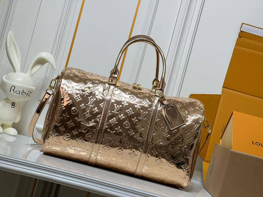 LV Master ++++ Travel Bag
310 dhs🪙🖤

Zain153
♥️♥️♥️