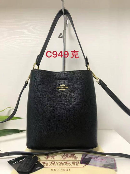 Coach
75 dhs🪙🌨️

Zain26
♥️♥️♥️
