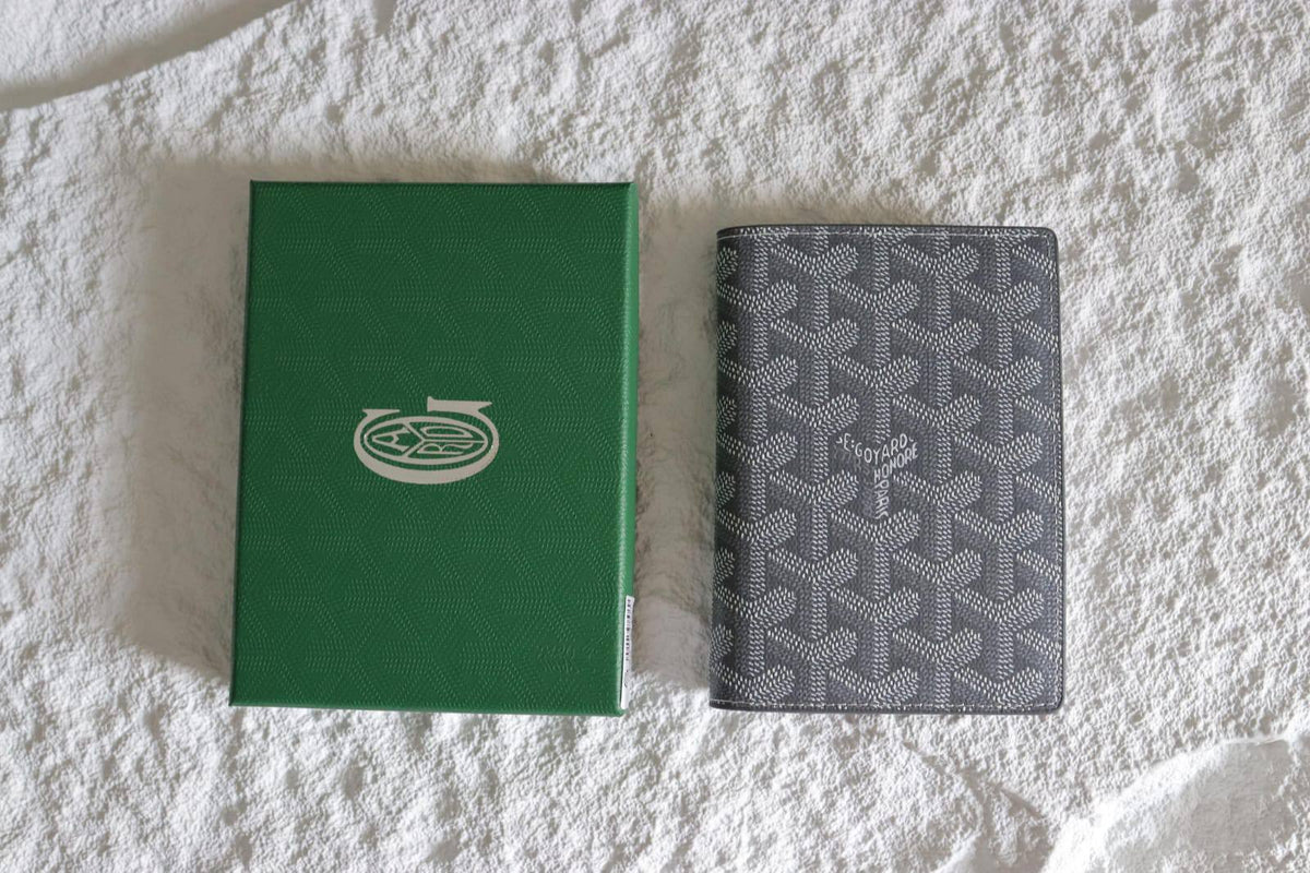 Passport Cover 

Master Quality
105 dhs🇦🇪🇦🇪

Zain33
♥️♥️♥️
