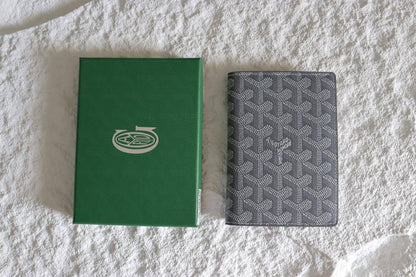 Passport Cover 

Master Quality
105 dhs🇦🇪🇦🇪

Zain33
♥️♥️♥️