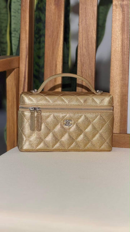 Bags
Super Master Quality ⚡️
Original Packing 🎁
Size 20&25 CM📏
For Price 👇 WhatsApp✅
0568585901 
0507557372
0552275751 Owner Zain 👌

Zain321
♥️♥️♥️