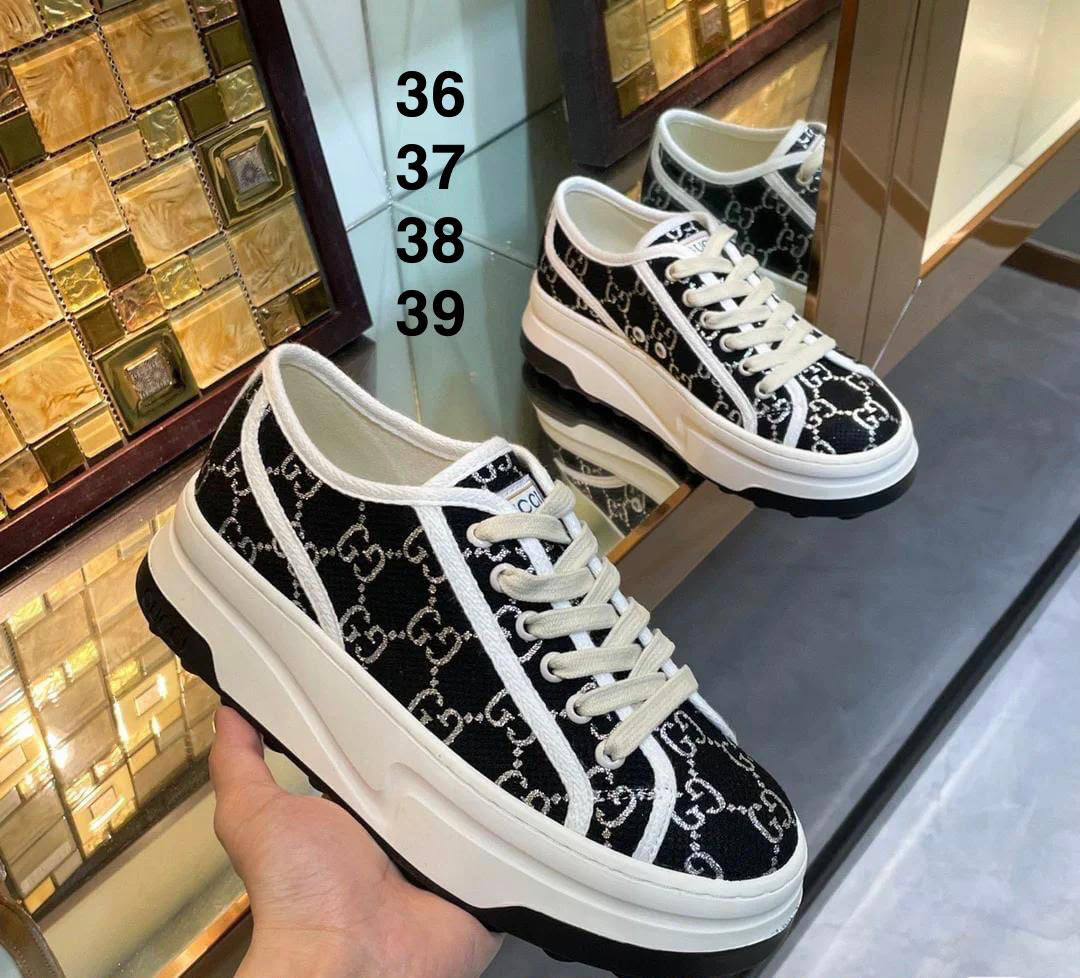 OFFER🎉
GUCCI SHOES
GOOD QUALITY
105 dhs✅

Zain40
♥️♥️♥️