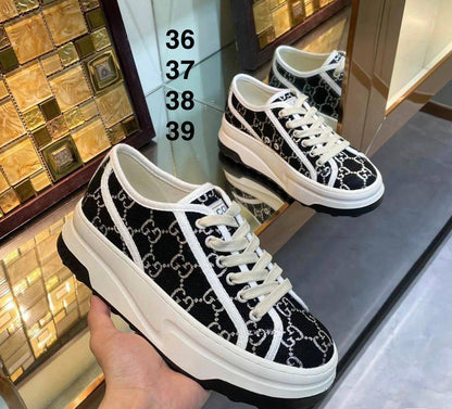 OFFER🎉
GUCCI SHOES
GOOD QUALITY
105 dhs✅

Zain40
♥️♥️♥️