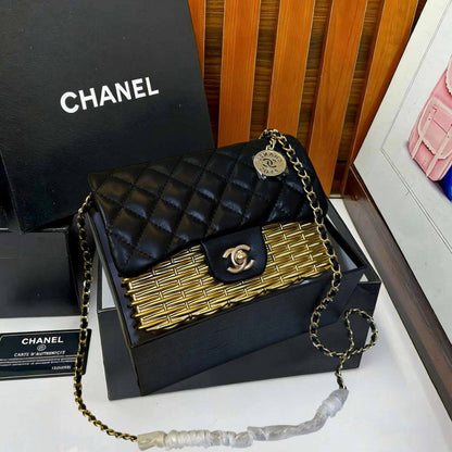 CHANEL 
COPY ONE NEW CAME 

WITH BOX 
🎁🎁🎁

180 dhs💓

Zain39
♥️♥️♥️