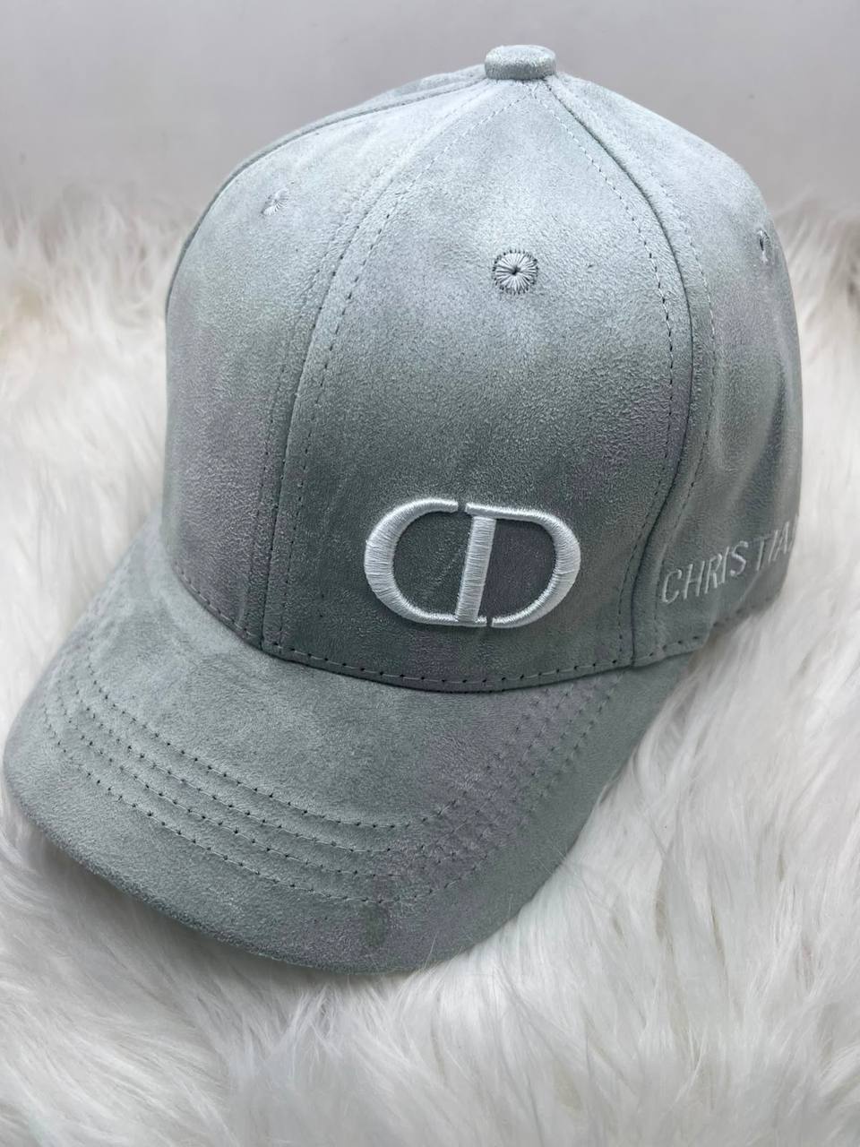 Caps
35 dhs✅

Zain182
♥️♥️♥️