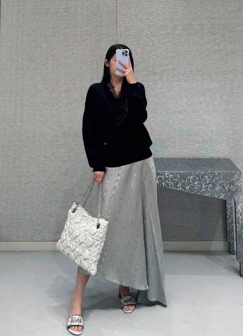 DIOR 

NEW DESIGN  

GOOD QUALITY 

110 DHS🇦🇪🇦🇪🇦🇪

Zain295
♥️♥️♥️