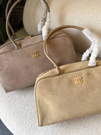Chanel

For Price 👇 WhatsApp✅
0568585901 
0507557372
0552275751 Owner Zain 👌

Zain246
♥️♥️♥️