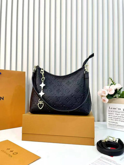 LV
with box
🎁🎁🎁

120 dhs✅

Zain143
♥️♥️♥️