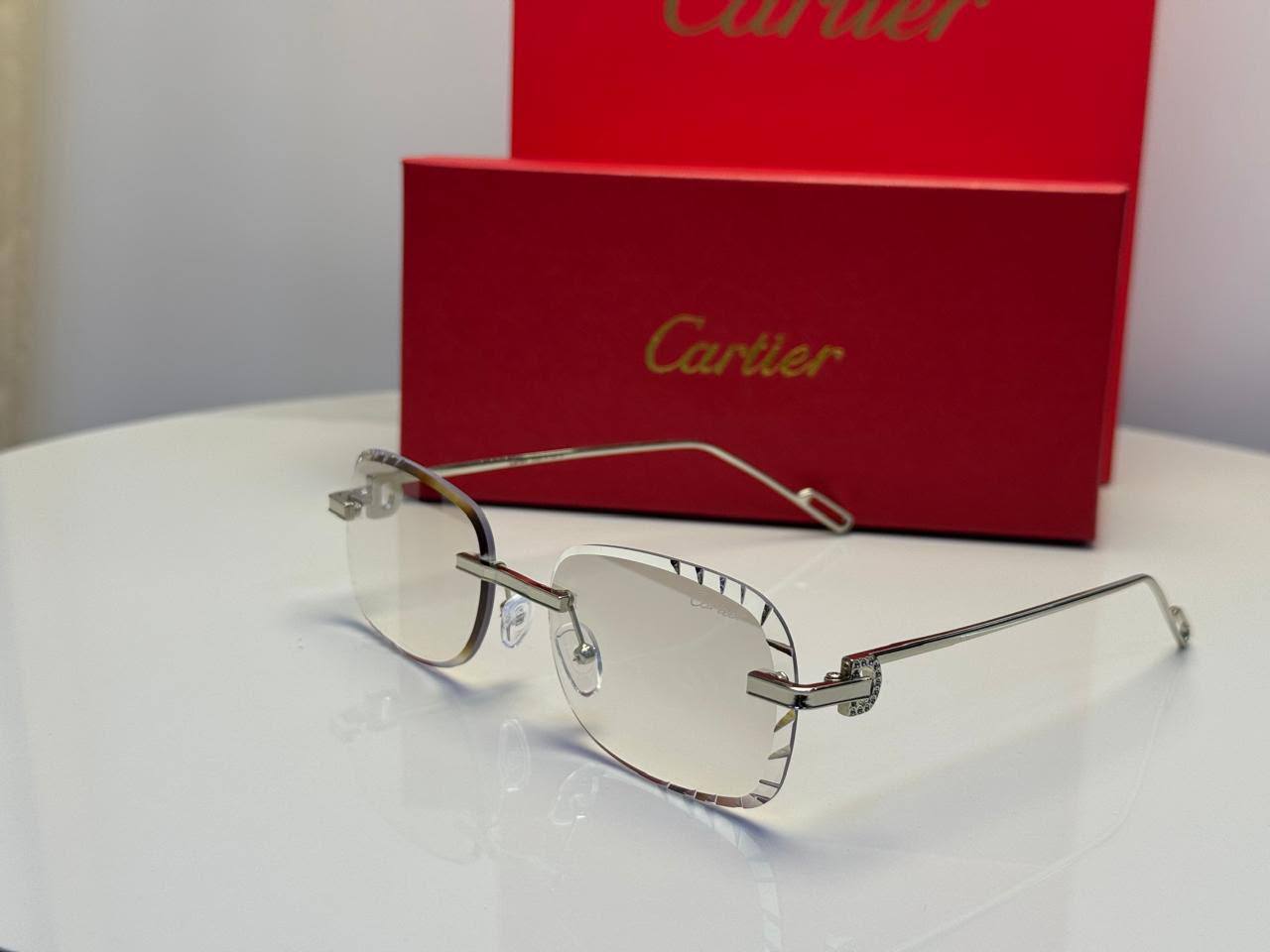 Cartier & lv 

45 DHS🇦🇪🇦🇪🇦🇪

Zain182
♥️♥️♥️