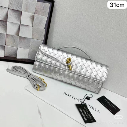 Bottega Veneta
1️⃣ First quality + 🎁
Size : 31 ~ 21 cm
100 dhs✅
with box 🎁

Zain115
♥️♥️♥️