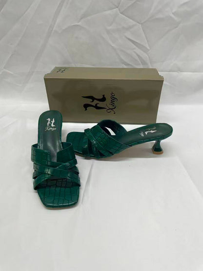 Gina
75 dhs🇦🇪🇦🇪
size 36 to 41

Zain161
♥️♥️♥️