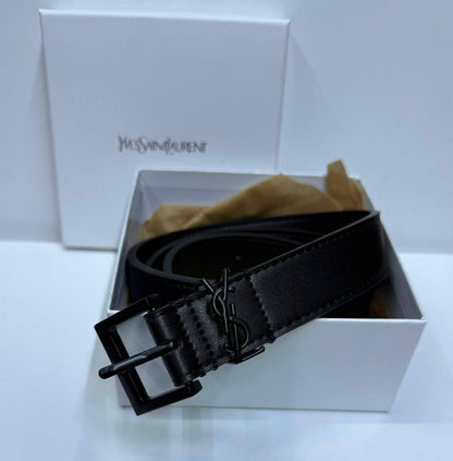 Dior wallets
25 dhs✅

Zain93
♥️♥️♥️