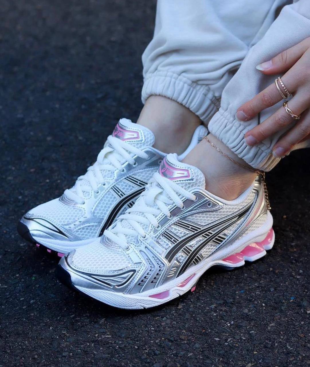 ASICS GEL-Kayano 14 Cream Sweet Pink，
Size 36-45 ，
240 dhs❣️

Zain18
♥️♥️♥️