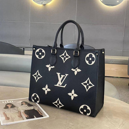LV
85 dhs🪙💕
Size 33 CM

Zain269
♥️♥️♥️