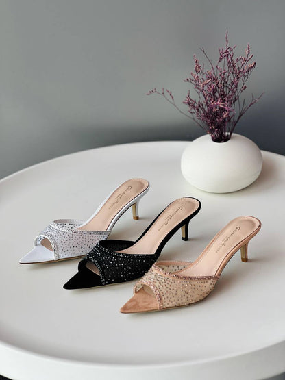 Gianvitto Rossi🌹
Size 36_41
Super high quality* 
450 dhs🪙🌨️

Zain176
♥️♥️♥️