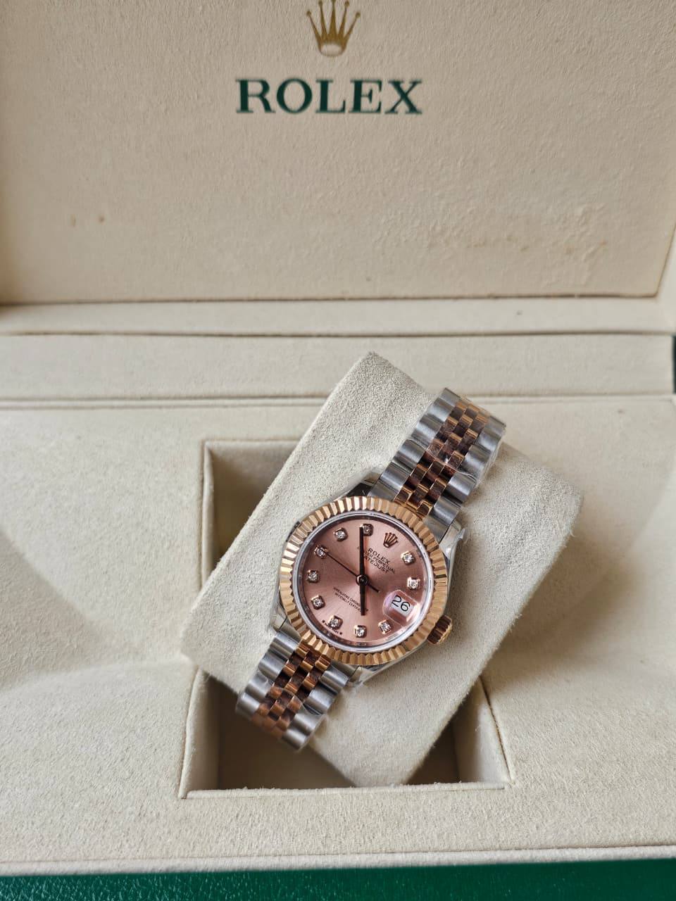 *♛ROLEX♛*
Rolex
_DATE-JUST 28MM 
Swiss Movement🇨🇭
Water Resistant 💧
Sapphire Crystal 
Super Master Quality 
With Original Box  📦🛍️
For Price 👇 WhatsApp✅
0568585901 
0507557372
0552275751 Owner Zain 👌

Zain282
♥️♥️♥️