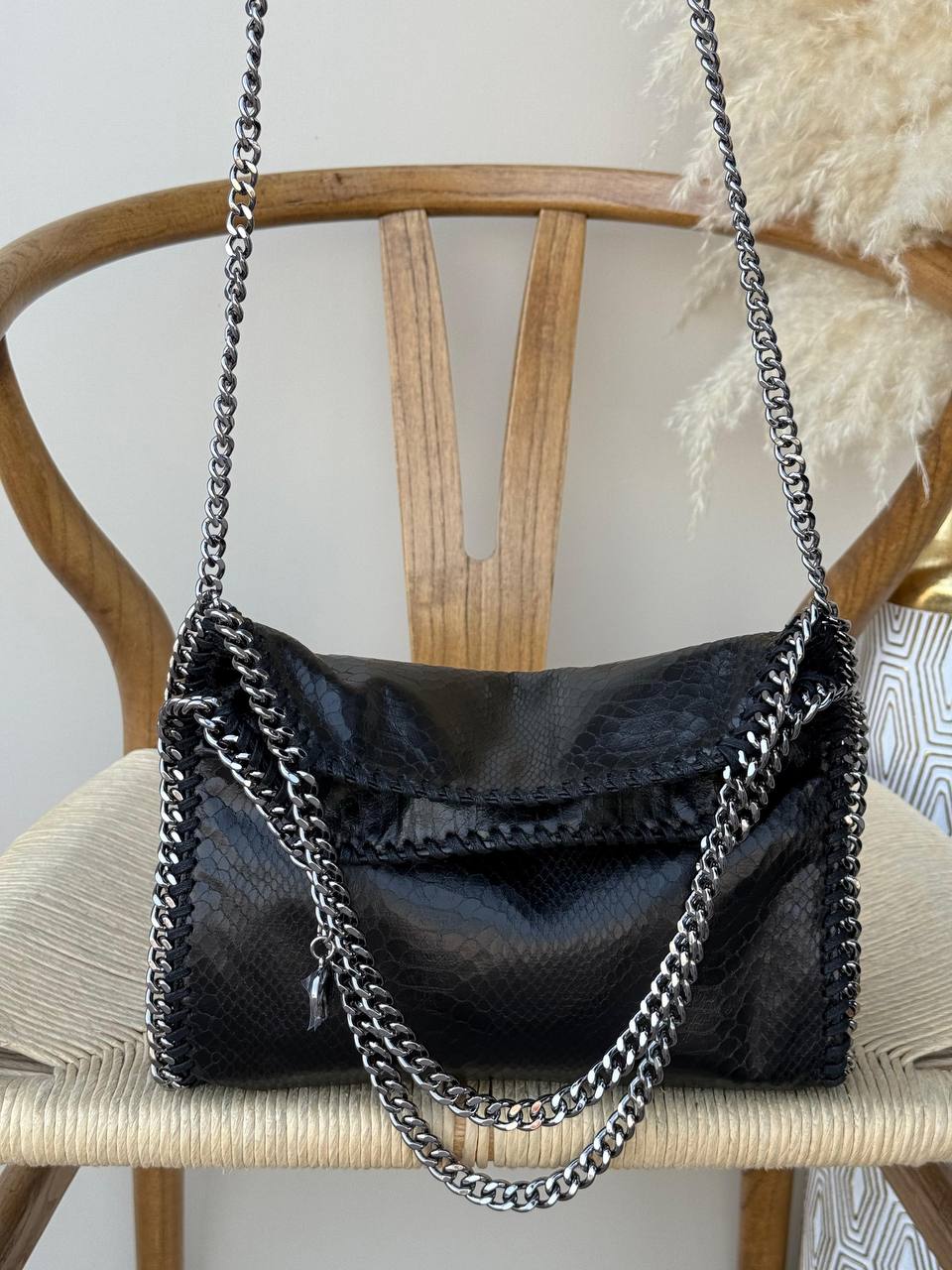 STELLA McCARTENY
25cm
350 dhs✅
Top quality

Zain167
♥️♥️♥️