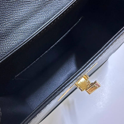 MOYNAT 
GOOD QUALITY WITH BOX 
110 DHS🇦🇪🇦🇪

Zain295
♥️♥️♥️