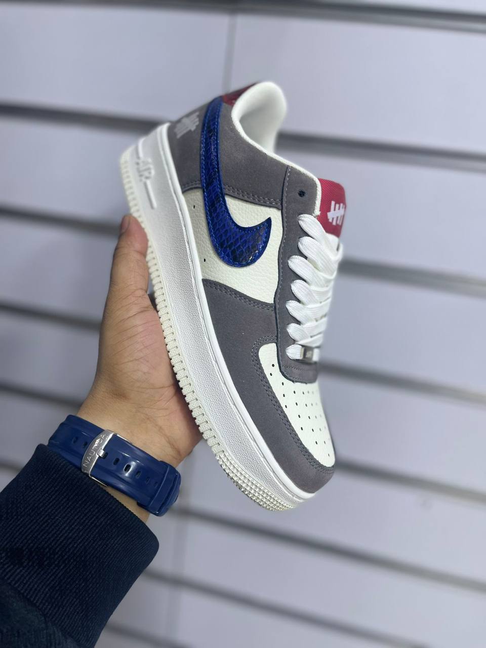 Nike Air
Please ask for size before ordering
Size 40-55
105 dhs✅

Zain27
♥️♥️♥️