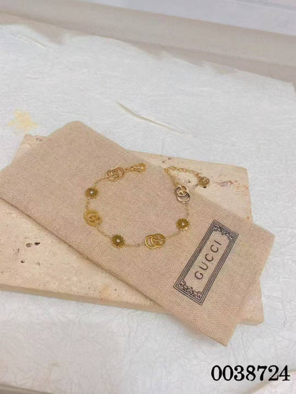 *Stainless steel ❤️‍🔥*
Mix items 🌸
Non tarnish 💯
With black boxes 🗃️ 
20 dhs💓
With normal boxes 📦 
And paper bag🛍️
30 dhs💓

Zain216
♥️♥️♥️