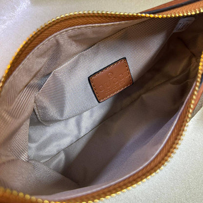GUCCI 

NEW CAME 
GOOD QUALITY 

WITH BOX 
90 dhs🇦🇪🇦🇪

Zain295
Zain17
♥️♥️♥️
