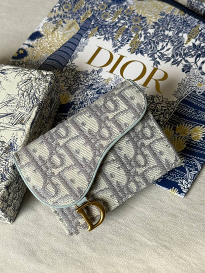 Dior
💜*Super Master*💜
290 dhs🇦🇪

Zain275
♥️♥️♥️