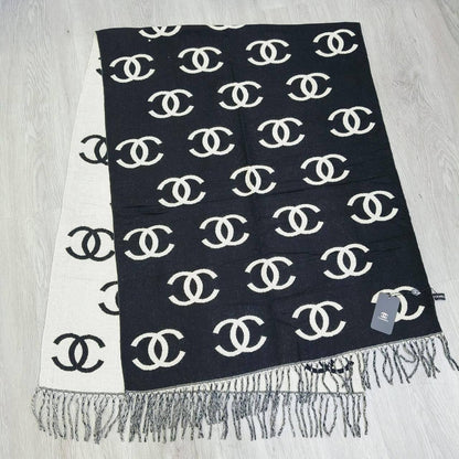 Coming new stock
Winter scarf 
45 dhs🪙🌨️

Zain93
♥️♥️♥️