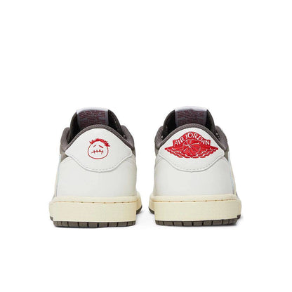 JORDAN 1 RETRO LOW OG SP TRAVIS SCOTT REVERSE MOCHA
36-45 AVAILABLE 🤩
230 dhs🗽

Zain242
♥️♥️♥️