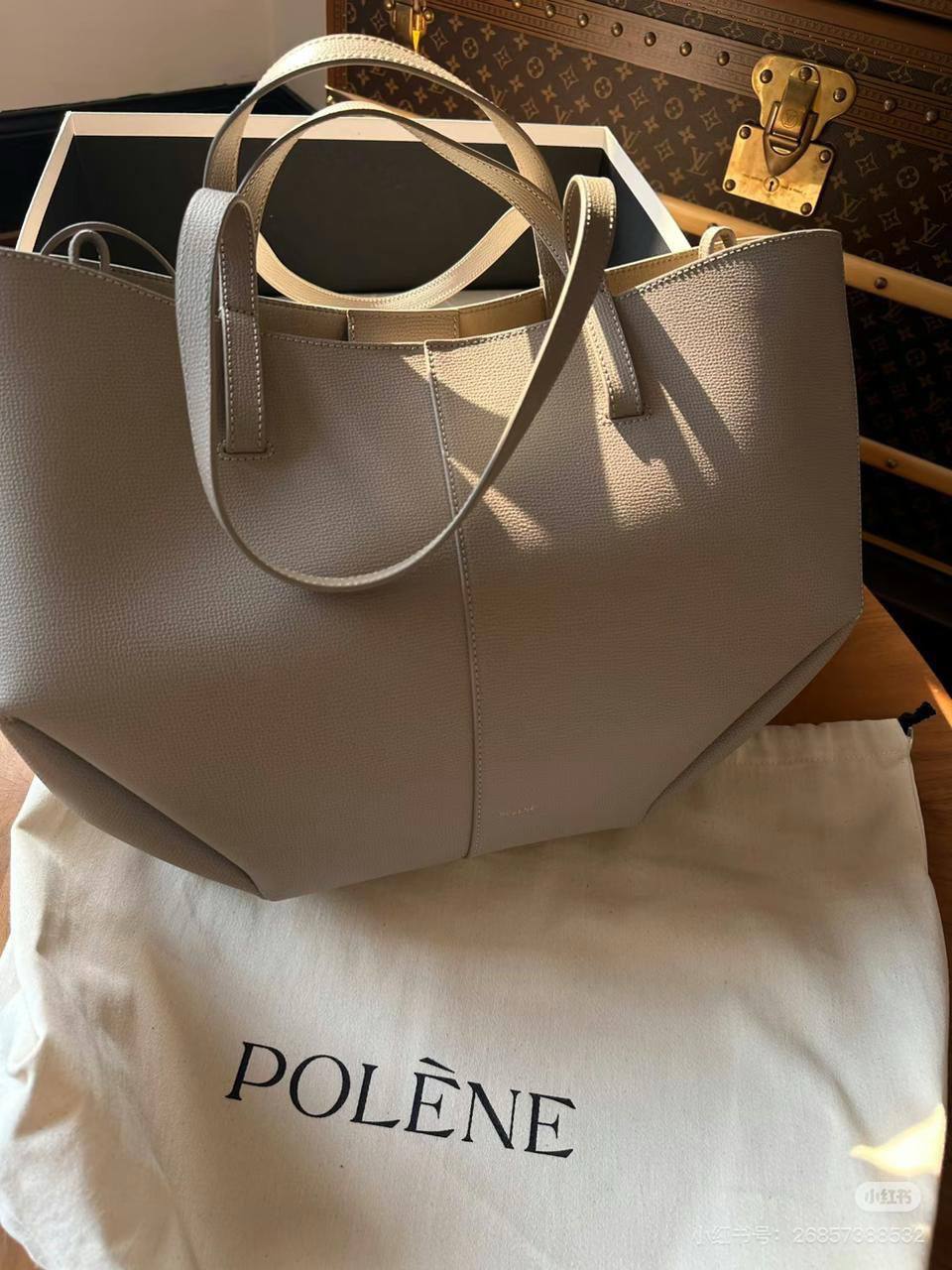 Polene 
32*22*13 cm
100  dhs❣️

Zain17
♥️♥️♥️