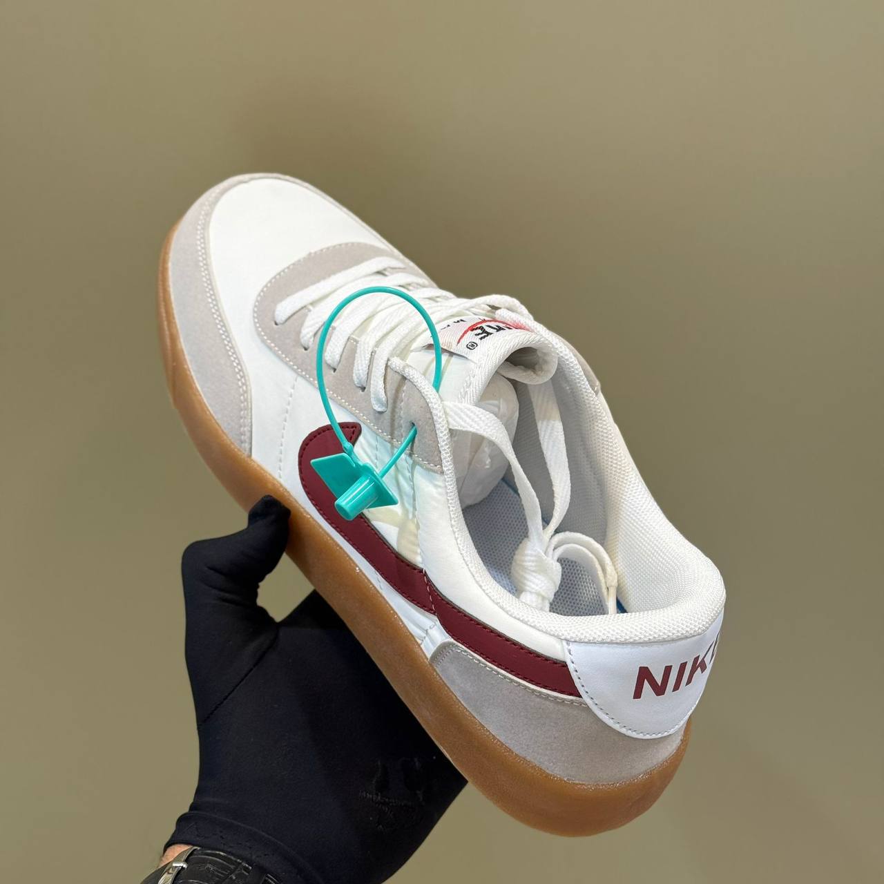 Nike
Size 40-44
55 dhs🪙💕

Zain40
♥️♥️♥️