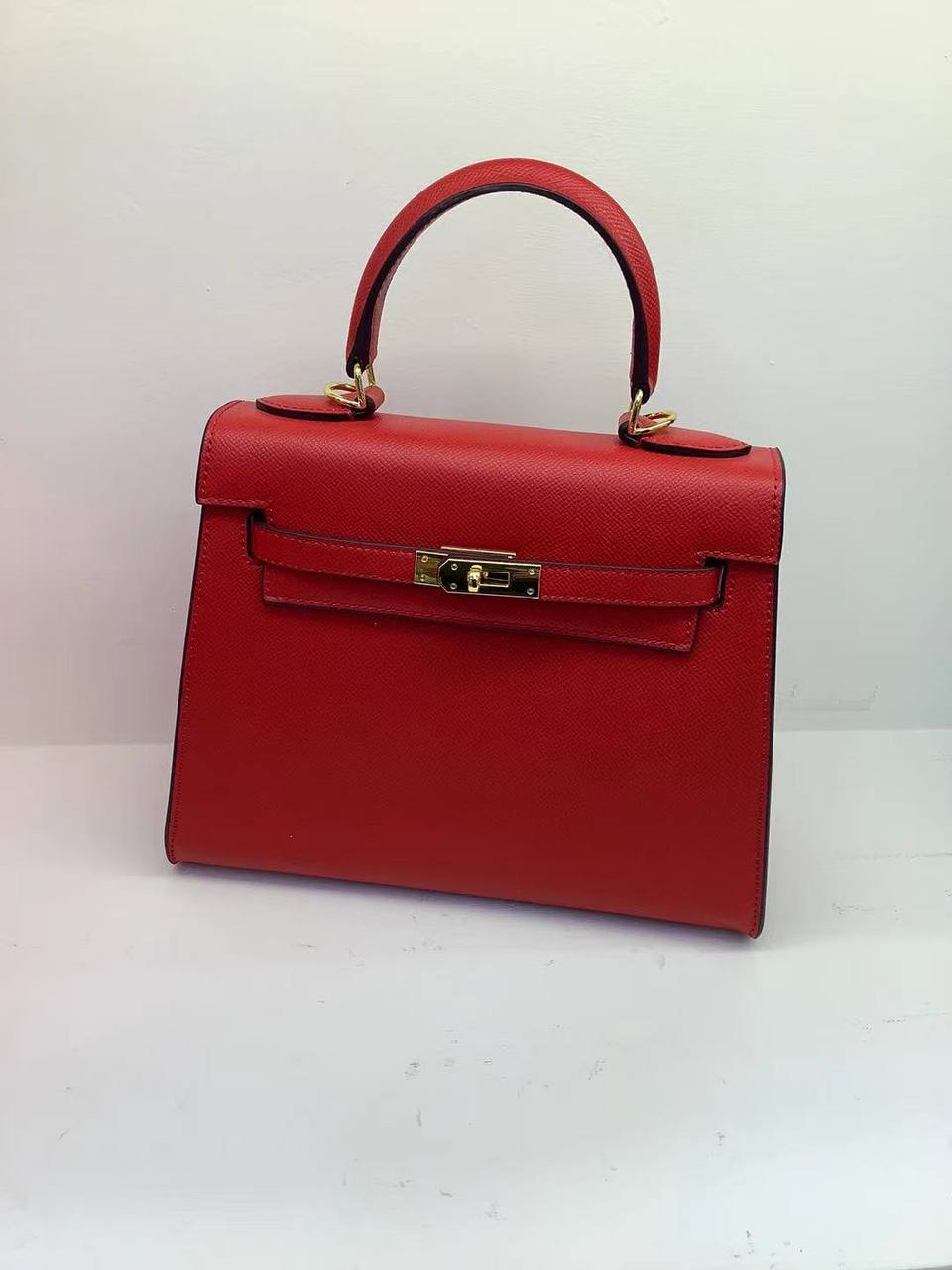 Hermes
120 dhs✅
size：28cm

Zain161
♥️♥️♥️