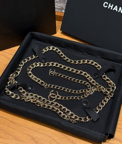 CHANEL
💙*SUPER MASTER QUALITY*💙
💙*ORIGINAL PACKAGING*💙
380 dhs🌺

Zain281
♥️♥️♥️