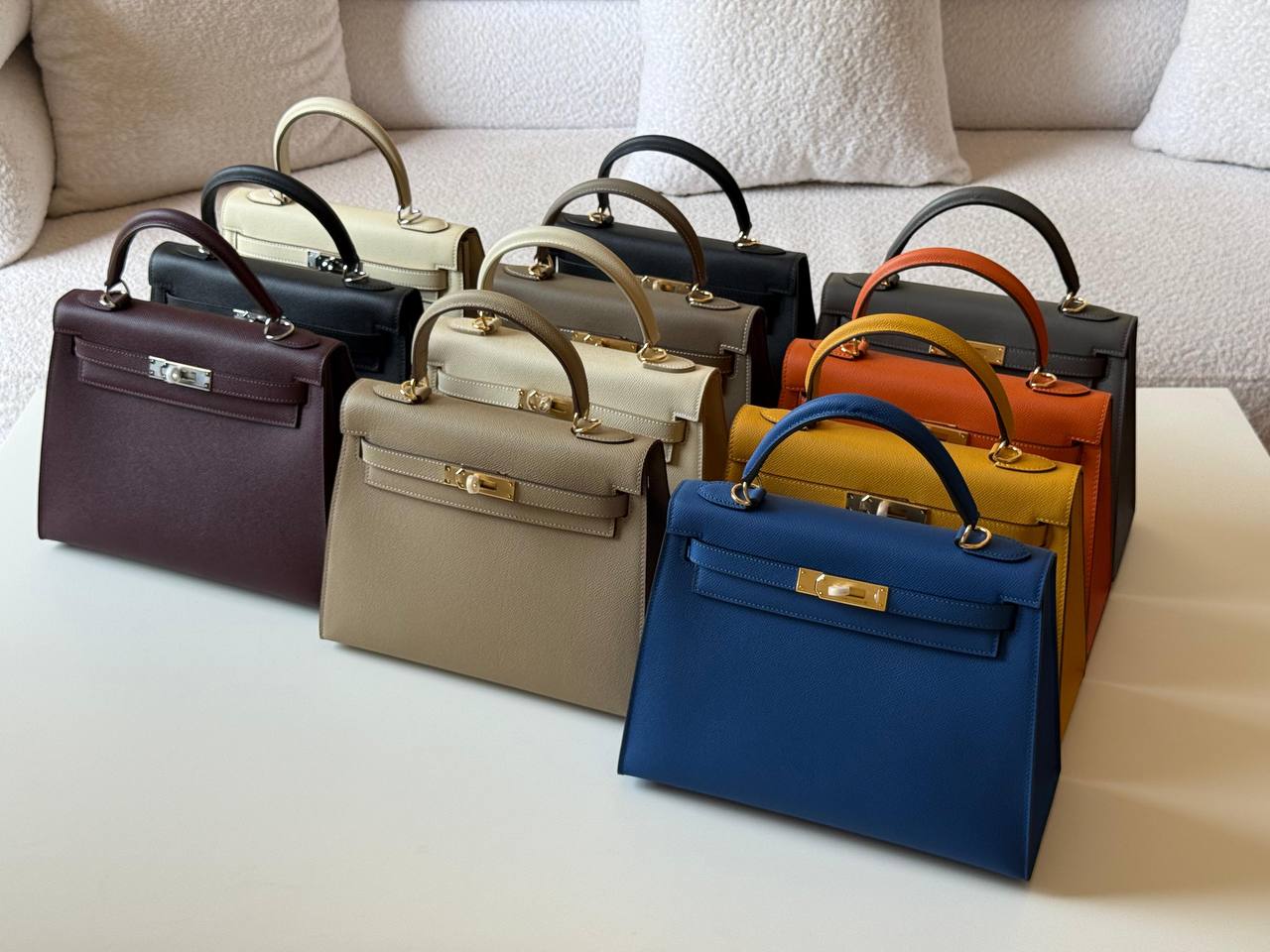 Hermes
kelly epsom 28cm💥Master quality ✅

with box📦
🎁🎁🎁

420 dhs💓

Zain52
♥️♥️♥️