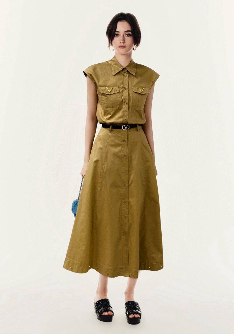 *New collections    
220 dhs🪙
*good  quality  ✅
*Sizes:S M L * 
*AVAILABLE NOW*

Zain231
♥️♥️♥️