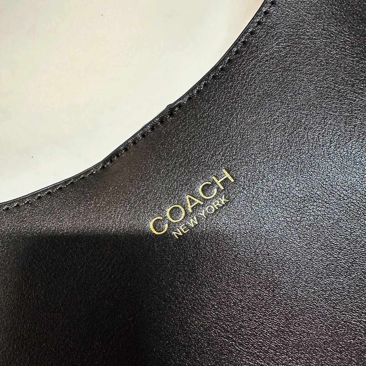 COACH 

NEW CAME GOOD QUALITY
 
85 dhs🪙🌨️

Zain39
♥️♥️♥️